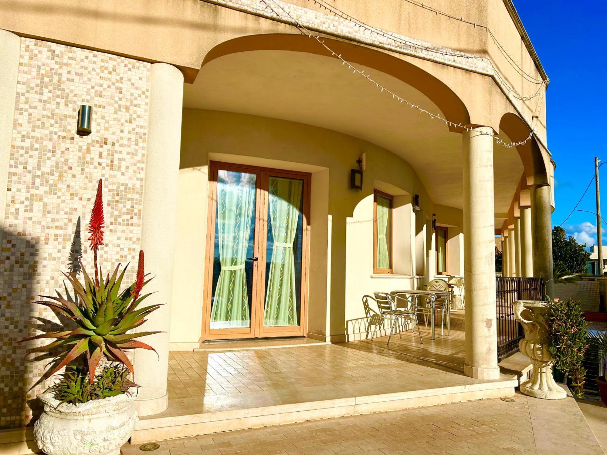Hotel Costa Caffe Salve Buitenkant foto